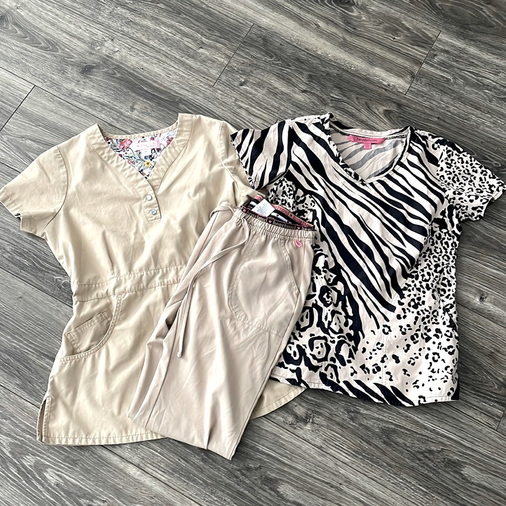 Women’s Scrubs